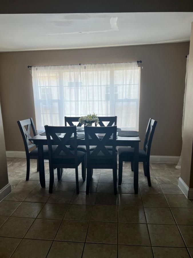 Shy'S Place Brockton Luaran gambar